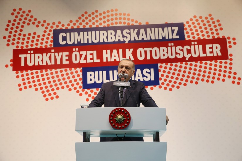 Cumhurbakan Erdoan, halk otobslerine mjdeli haberleri verdi