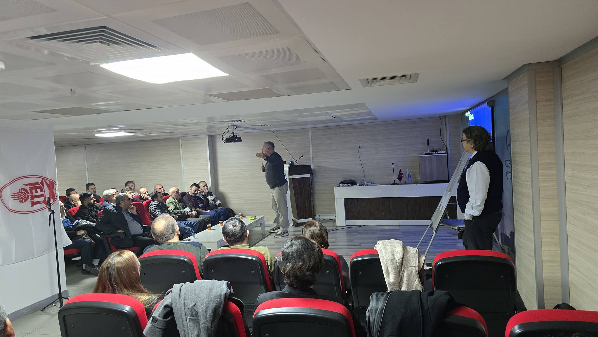 E��T�MDE SAHA SORUNLARI �N PLANA �IKTI